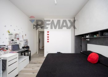 Camera / camera da letto - Three-room apartment Via Cimabue
 
1, Pioltello - photo 18