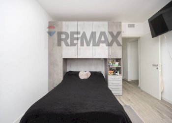 Camera / camera da letto - Three-room apartment Via Cimabue
 
1, Pioltello - photo 27