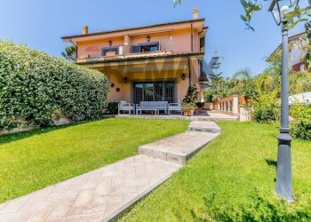 Casa all\'aperto - Semi-detached house VIA MARINA DI SORSO
 
25, Fiumicino - photo 1