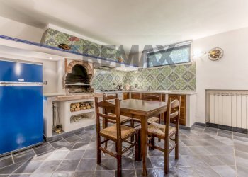 Sala da pranzo - Semi-detached house VIA MARINA DI SORSO
 
25, Fiumicino - photo 41