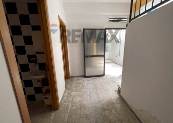 Hall / corridoio - Locale Commerciale Via Principe
 
14, Gaggi - foto 17