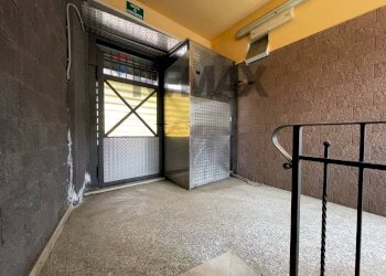 Ricezione / Lobby - Locale Commerciale Via Principe
 
14, Gaggi - foto 20