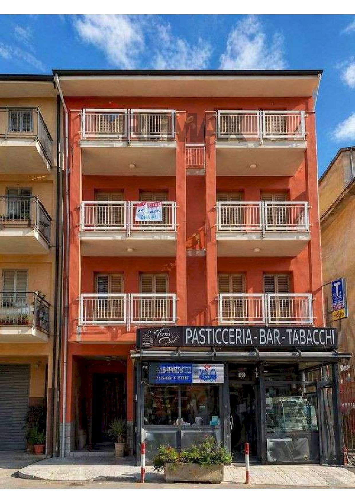 Edificio all\'aperto - Appartamento corso italia
 
153, Acquedolci - foto 1