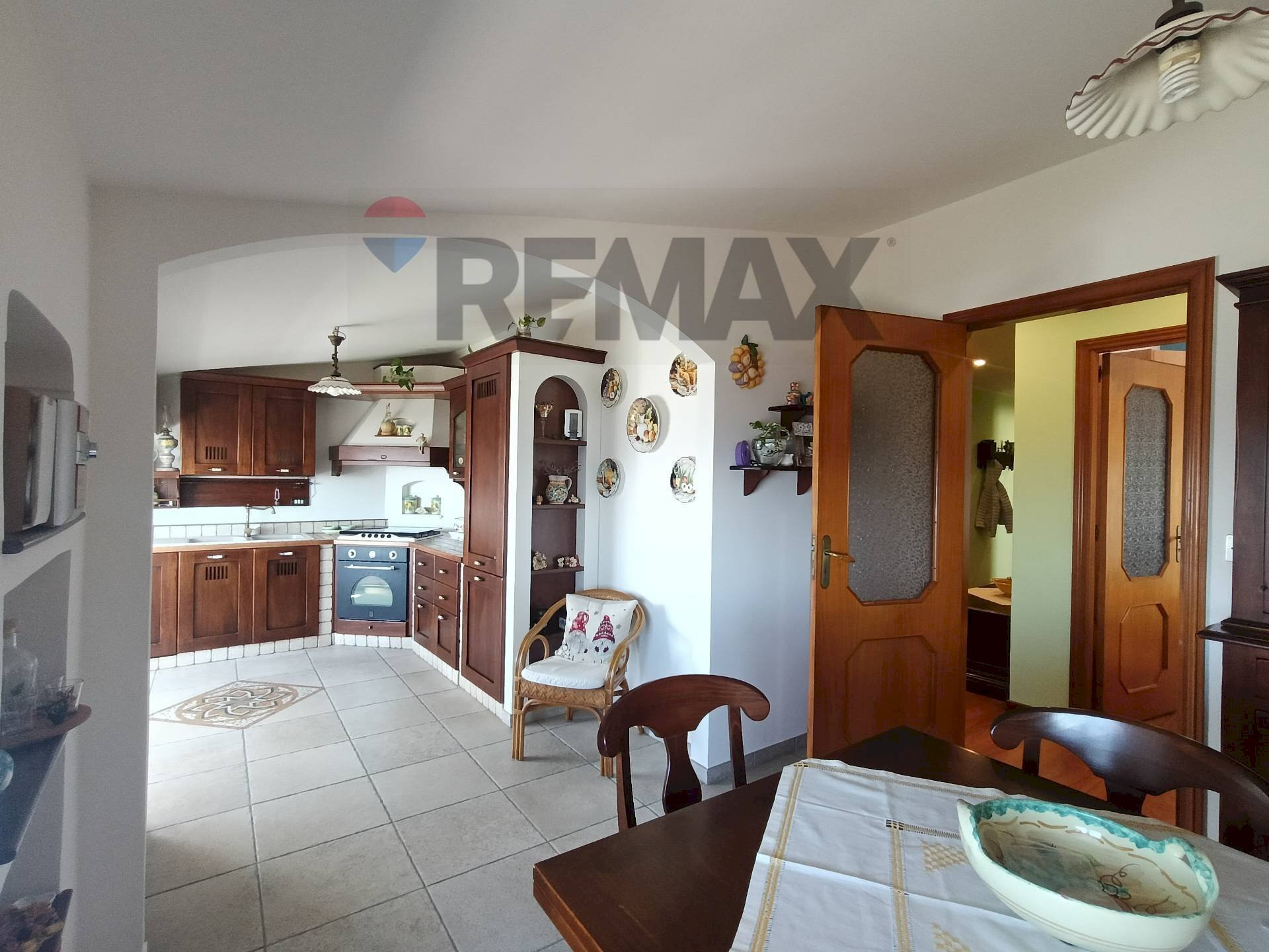 Sala da pranzo - Appartamento Viale Paolo e Caterina Savoca
68, Enna - foto 3
