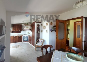 Sala da pranzo - Appartamento Viale Paolo e Caterina Savoca
68, Enna - foto 3