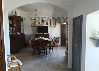 Sala da pranzo - Appartamento Viale Paolo e Caterina Savoca
68, Enna - foto 5