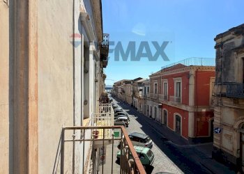 Edificio all\'aperto - Independent house Corso Italia
 
71, Riposto - photo 3