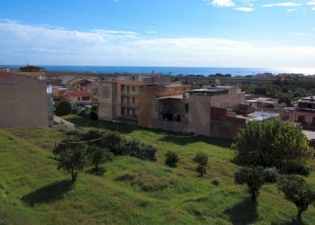Edificio all\'aperto - Building land VIA CESARE BATTISTI, Furci Siculo - photo 3