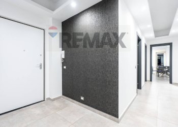 Hall / corridoio - Appartamento Via Stazione Motta
 
81, Motta Sant'Anastasia - foto 5