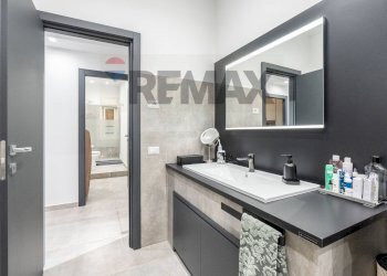 Bagno - Appartamento Via Stazione Motta
 
81, Motta Sant'Anastasia - foto 21