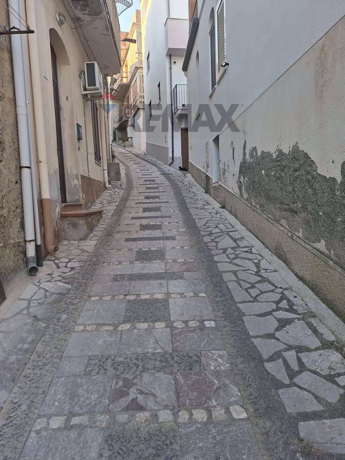 Edificio all\'aperto - Rustico via regina elena
 
6, Pagliara - foto 1