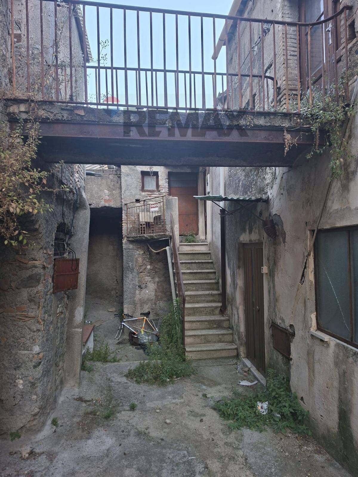 Casa all\'aperto - Rustico via regina elena
6, Pagliara - foto 2