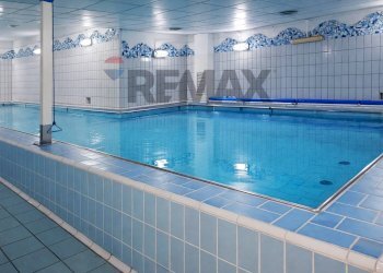 Piscina - Stabile - Palazzo via Taddeo da Sessa
75, Napoli - foto 6