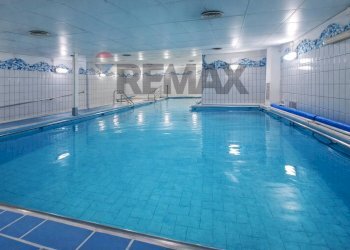 Piscina - Stabile - Palazzo via Taddeo da Sessa
75, Napoli - foto 7