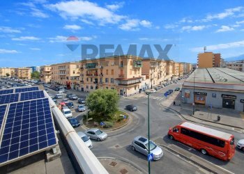 Edificio all\'aperto - Stabile - Palazzo via Taddeo da Sessa
75, Napoli - foto 28