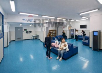 Palestra - Commercial Premises via Carlo Pisacane
29, Napoli - photo 10