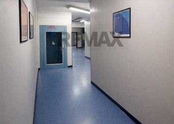 Hall / corridoio - Commercial Premises via Carlo Pisacane
29, Napoli - photo 21