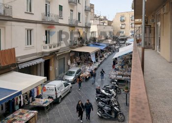 Edificio all\'aperto - Commercial Premises via Carlo Pisacane
29, Napoli - photo 26