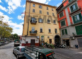 Edificio all\'aperto - Apartment Piazza Cavour
131, Napoli - photo 1