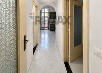 Hall / corridoio - Apartment Piazza Cavour
131, Napoli - photo 7