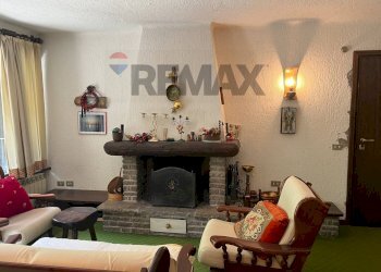 Soggiorno - Two-room apartment via montecampione prati B
 
33, Artogne - photo 7