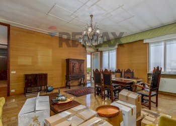 Sala da pranzo - Appartamento Via Dei Galliari
 
11, Bergamo - foto 2