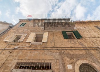 Edificio all\'aperto - Appartamento Via Cesare Battisti
 
135, Farnese - foto 6