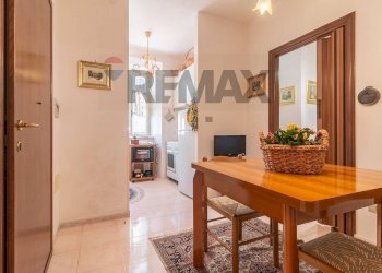 Sala da pranzo - Appartamento Via Cesare Battisti
 
135, Farnese - foto 13