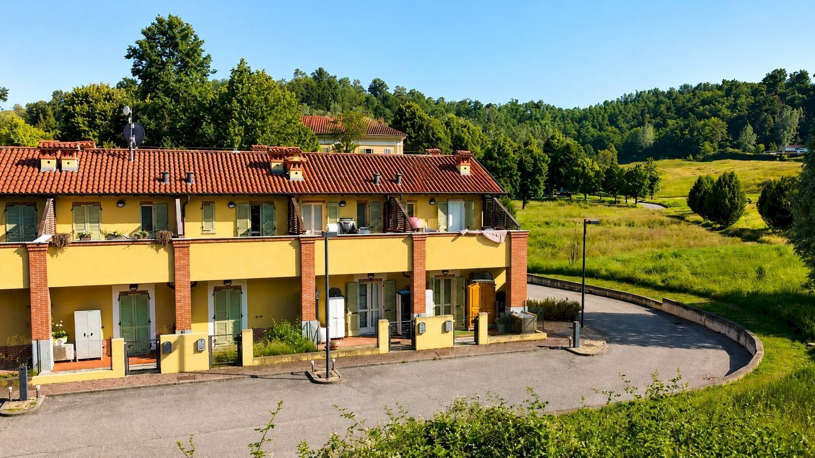 Foto 1 - Villa a Schiera frazione Mombarone
 
160, Asti - foto 1