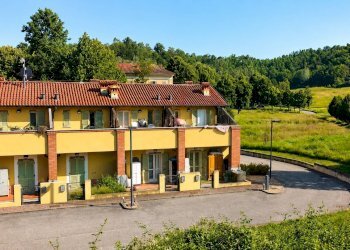 Foto 1 - Villa a Schiera frazione Mombarone
 
160, Asti - foto 1