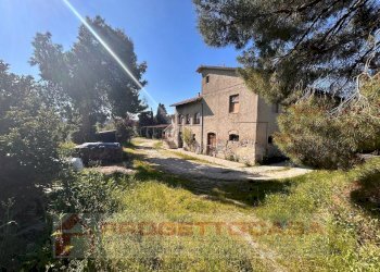 Foto 1 - Rustico Poggio di Bretta
 
122, Ascoli Piceno - foto 1
