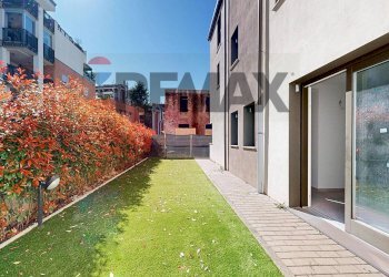 Giardino - Three-room apartment Via Gino Pollini
 
10/1, Milano - photo 9