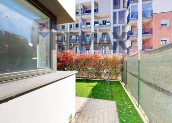 Terrazza - Three-room apartment Via Gino Pollini
 
10/1, Milano - photo 13