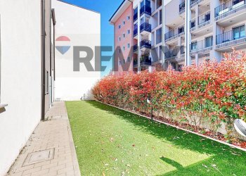 Giardino - Three-room apartment Via Gino Pollini
 
10/1, Milano - photo 14