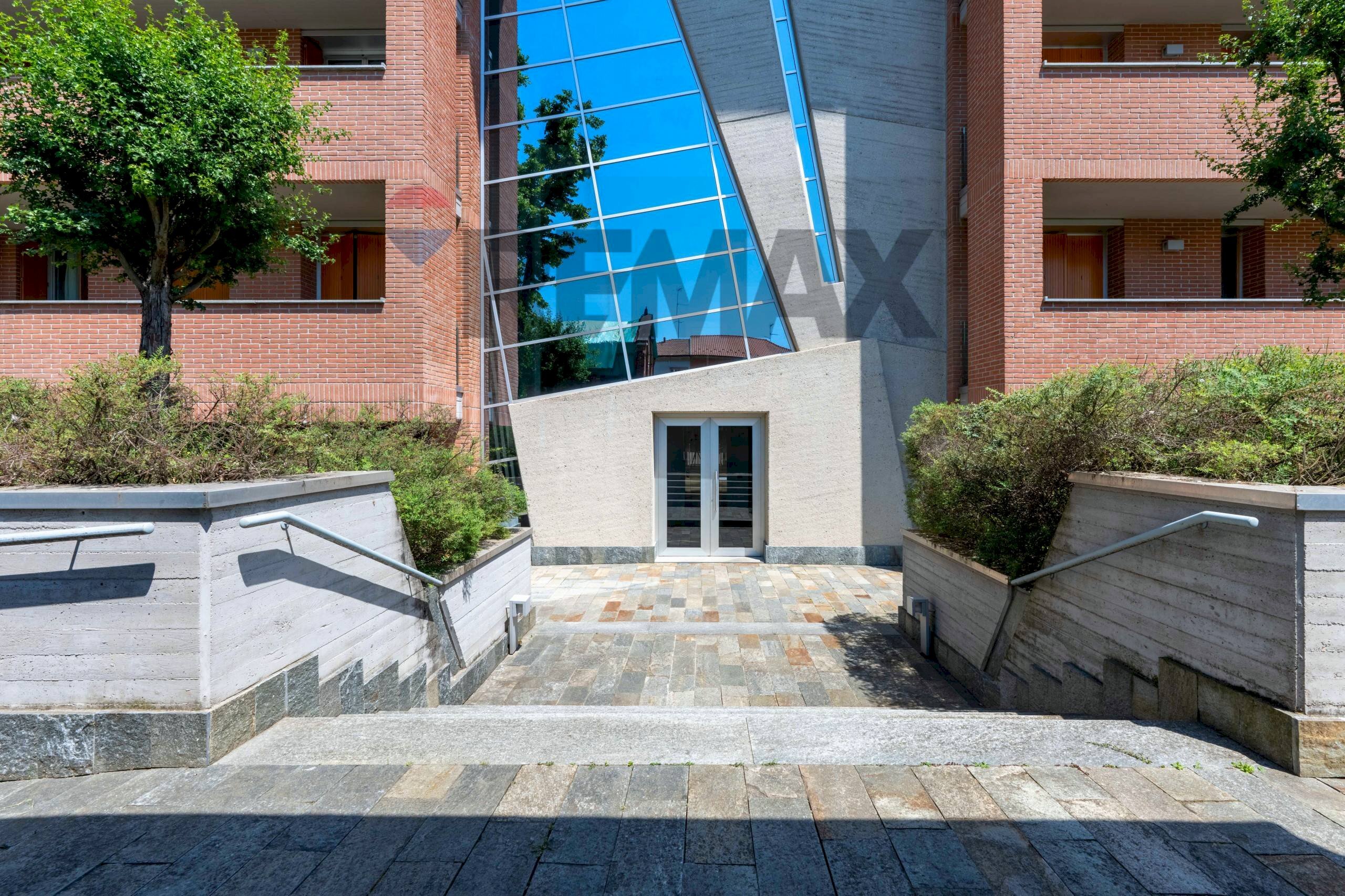 Edificio all\'aperto - Quadrilocale Via Vittorio Alfieri
 
14, Legnano - foto 2