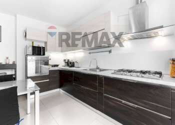 Cucina - Four-room apartment Via Vittorio Alfieri
 
14, Legnano - photo 11