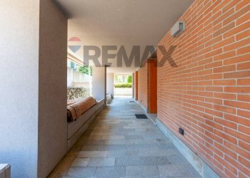 Hall / corridoio - Four-room apartment Via Vittorio Alfieri
 
14, Legnano - photo 29
