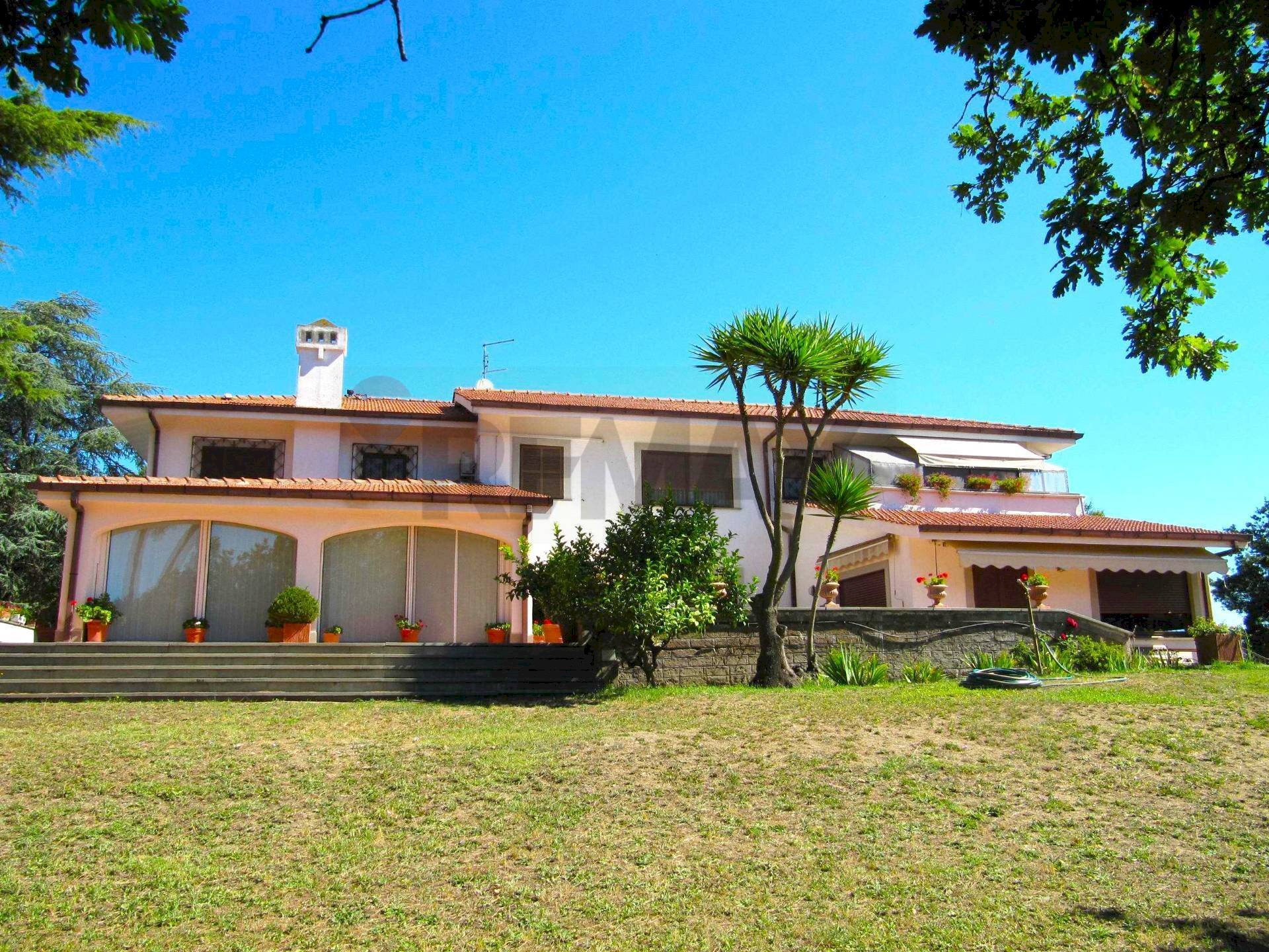 Casa all\'aperto - Villa Via Arturo Pompeato Luchini, Fiumicino - foto 1
