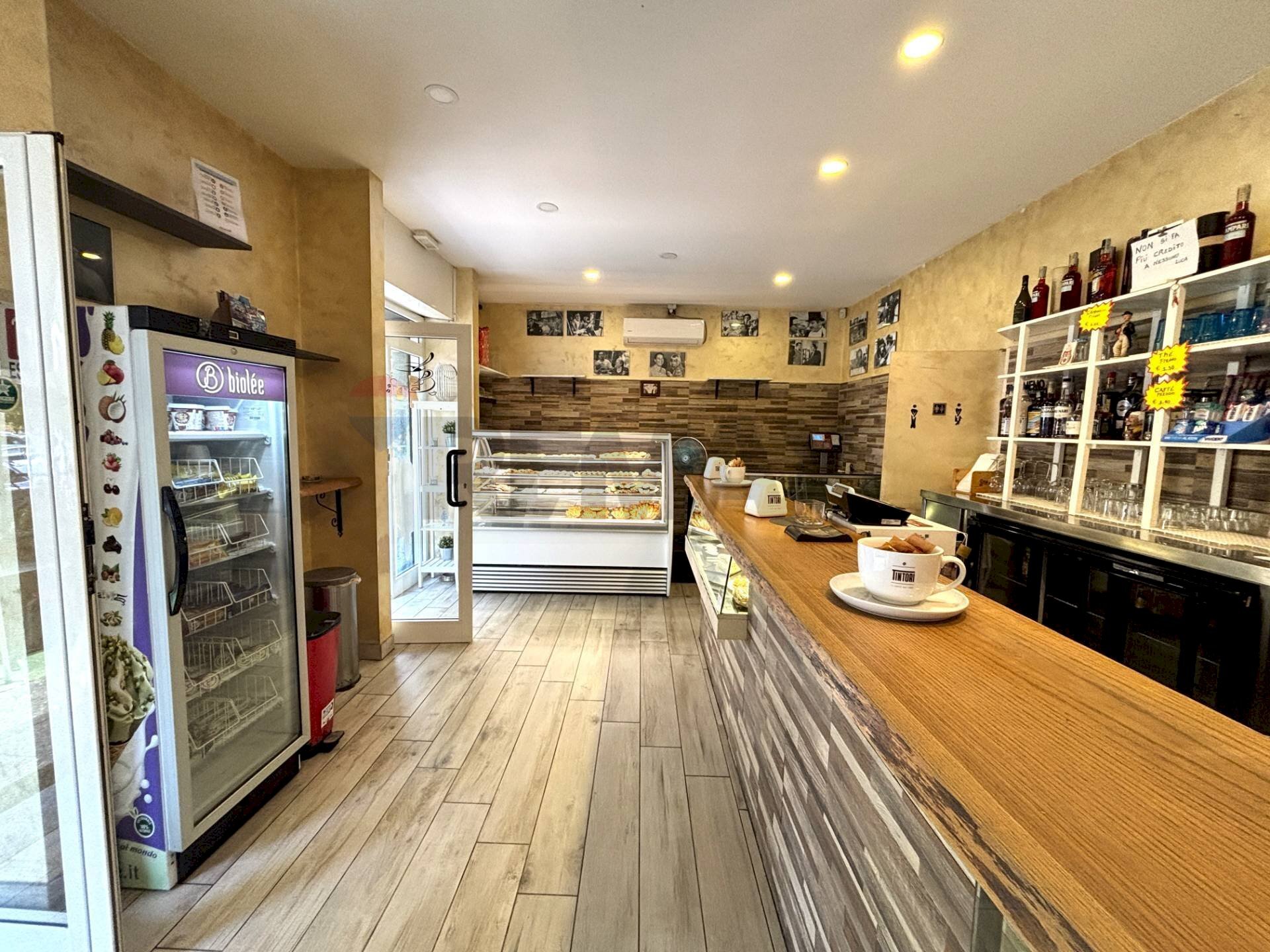 Cucina - Attività Commerciale Viale Di Tor Marancia, Roma - foto 2
