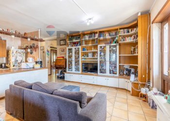 Soggiorno - Three-room apartment Via Fanzolo, Roma - photo 7
