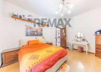 Camera / camera da letto - Three-room apartment Via Fanzolo, Roma - photo 16