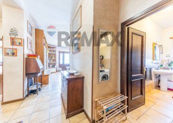 Hall / corridoio - Three-room apartment Via Fanzolo, Roma - photo 18