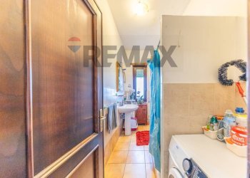 Lavanderia - Three-room apartment Via Fanzolo, Roma - photo 19