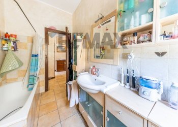 Bagno - Three-room apartment Via Fanzolo, Roma - photo 27