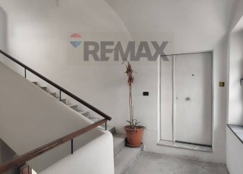 Scale - Appartamento Via Nuova Detta Palmentiello
 
130, Napoli - foto 2