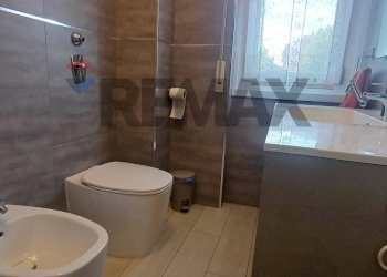 Bagno - Two-room apartment Cernusco sul Naviglio - photo 25