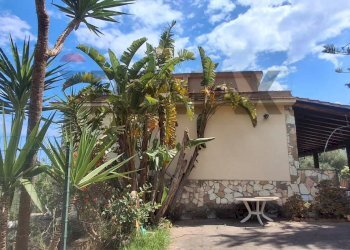 Casa all\'aperto - Villa contrada traversa  KM 11300 SP16
 
snc, Ventimiglia di Sicilia - photo 1