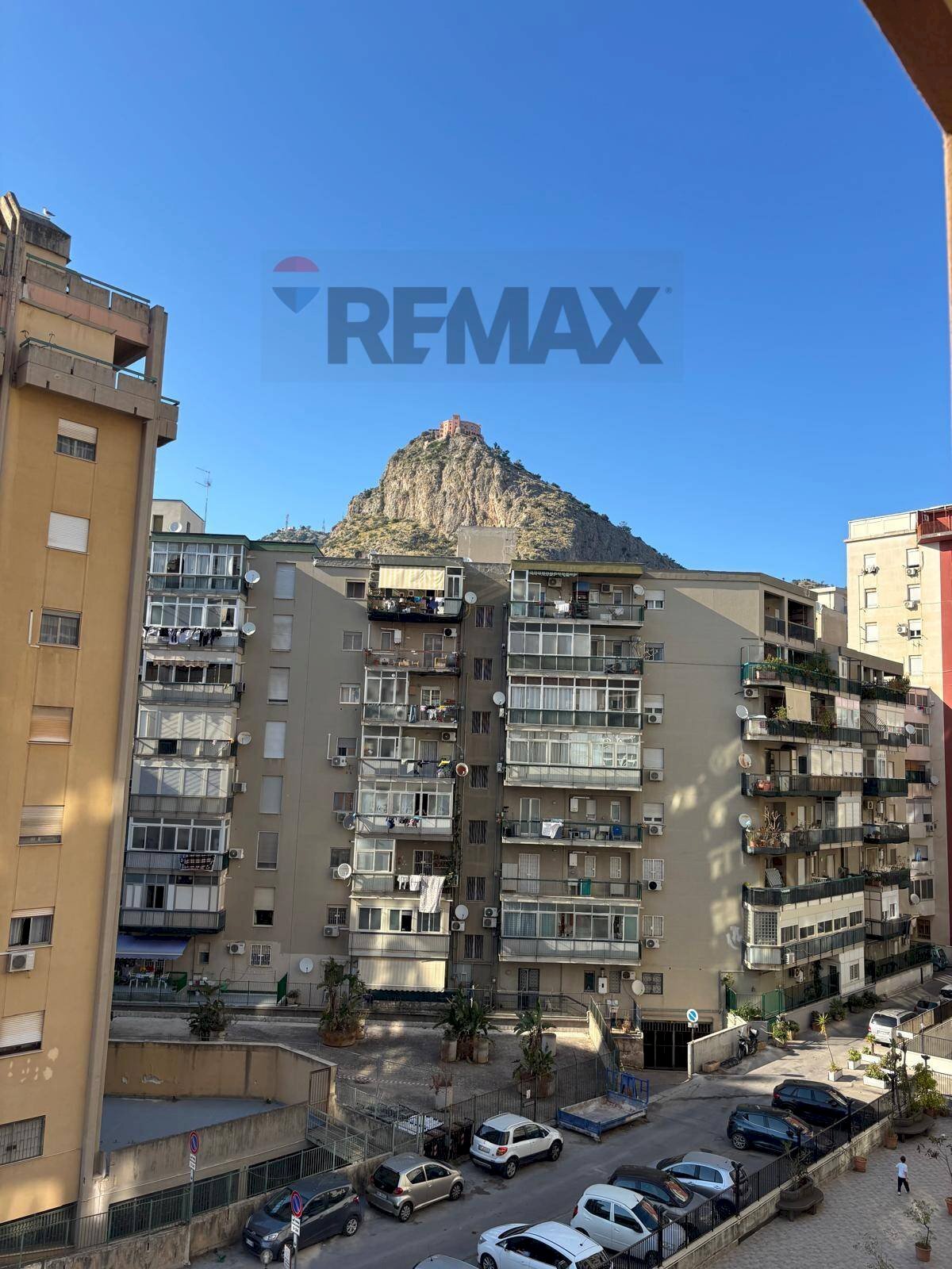 Edificio all\'aperto - Bilocale Via Mariano D'amelio
 
46, Palermo - foto 1