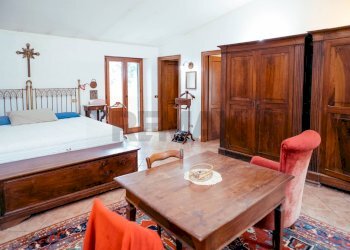 Camera / camera da letto - Villa Via Di Santa Maria Di Galeria
504, Roma - photo 21