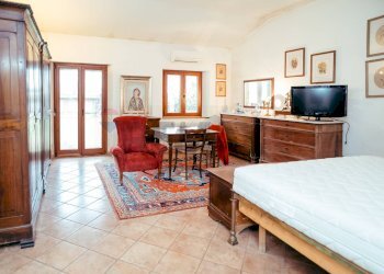 Camera / camera da letto - Villa Via Di Santa Maria Di Galeria
504, Roma - photo 22